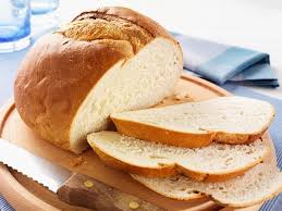 Rời xa bánh mỳ trắng - bánh mỳ trắng và một số thực phẩm chế biến tinh có chỉ số đường huyết cao, sẽ thúc đẩy insulin và “các yếu tố tăng trưởng giống insulin” bài tiết ra, từ đó tăng nguy cơ mắc bệnh ung thư.